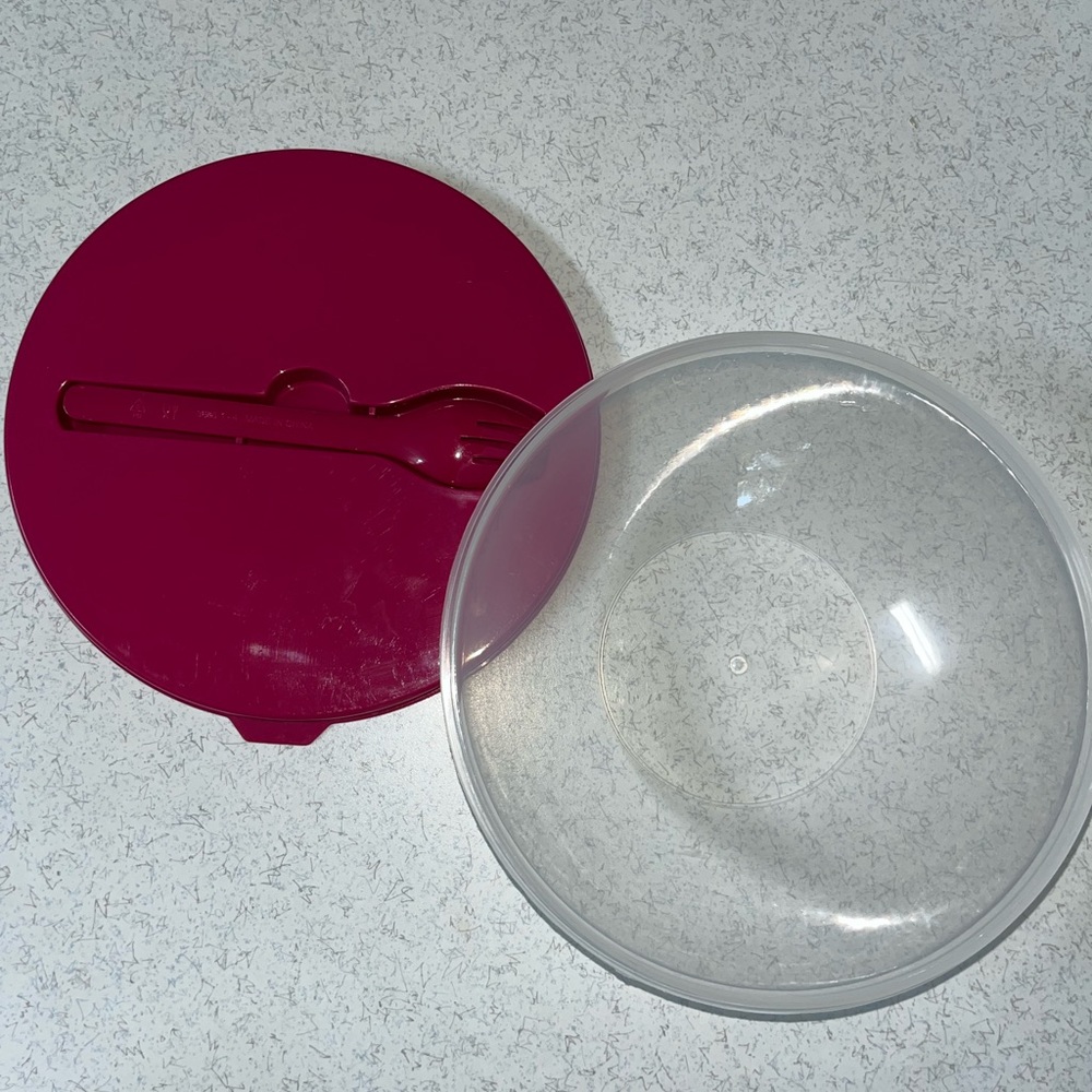 Tupperware bowl with spork